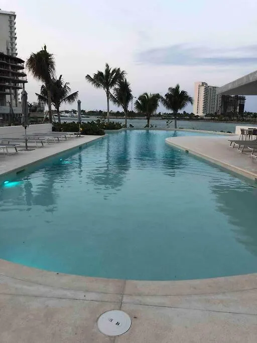 El Encuentro. Tu Mejor Opcion Para Viajar. Cancun