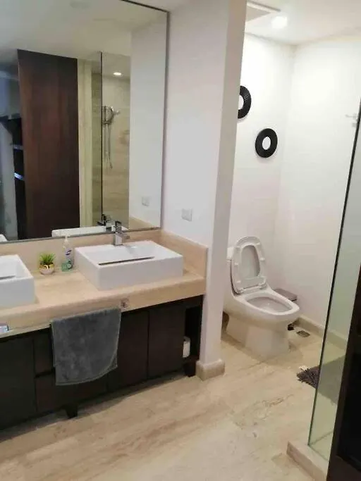 El Encuentro. Tu Mejor Opcion Para Viajar. Cancun Apartment